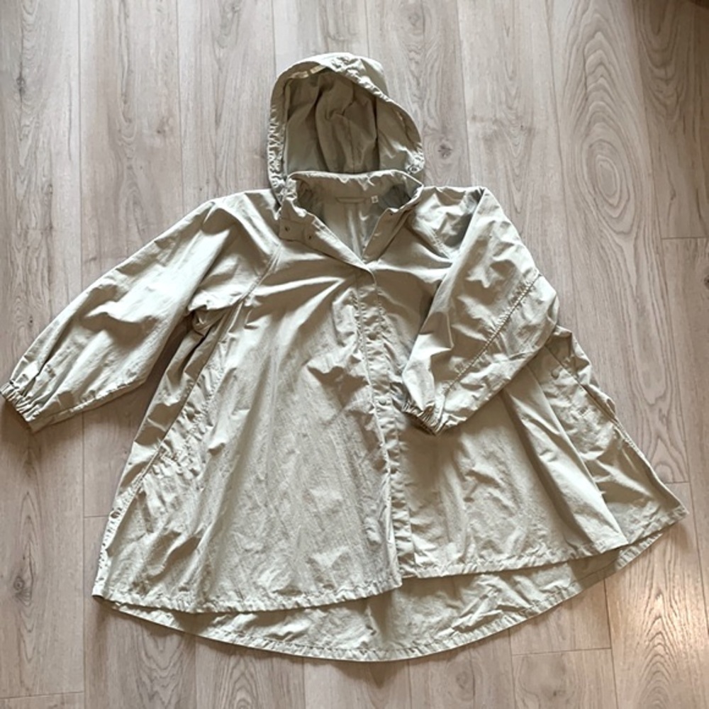 NWOT Uniqlo Stand Collar A (Light Green) Line Coat Size Small